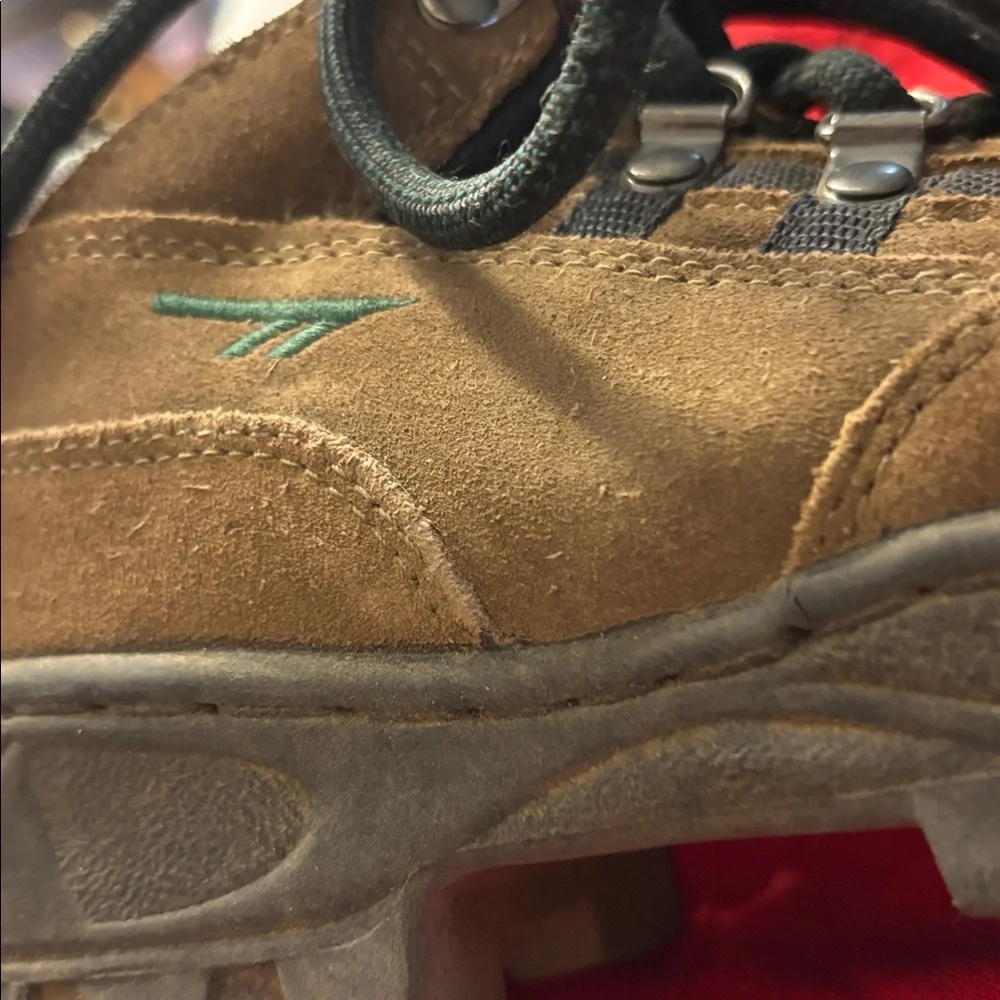 Trailhead junior Tan and Black Outdoor Boots 3
